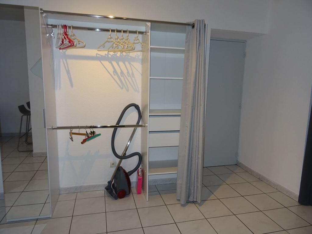 Appartement TOULON (83000) VOS REV'IMMO