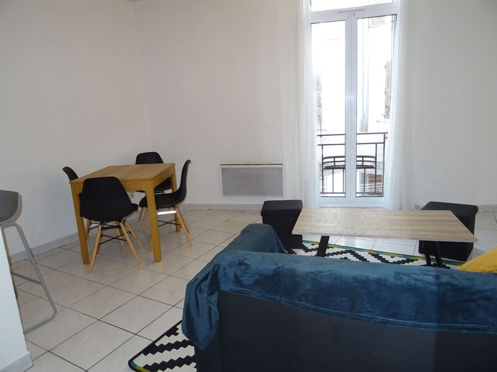 Appartement TOULON (83000) VOS REV'IMMO