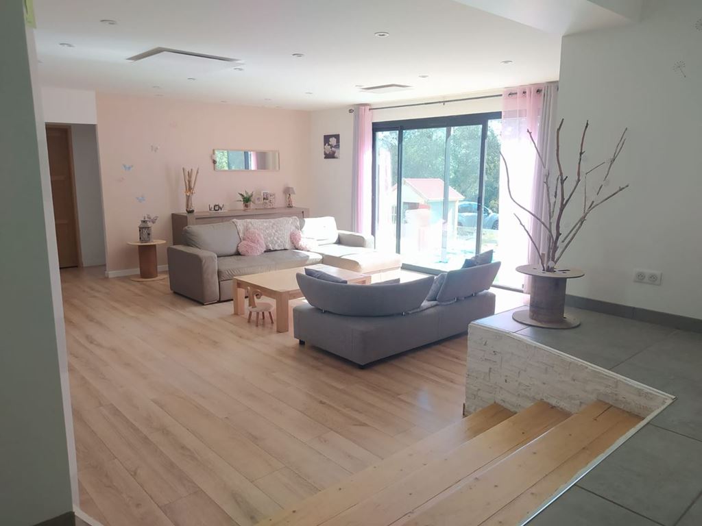 Maison de plain pied NEOULES (83136) VOS REV'IMMO